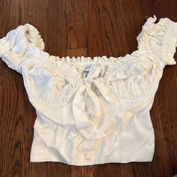 Princess Polly Tops - White Princess Polly shirt